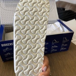 Brand new Arizona big buckle Birkenstocks